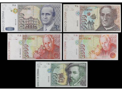 JUAN CARLOS I. Lote 10 billetes 1.000 (2), 2.000 (4), 5.000 
