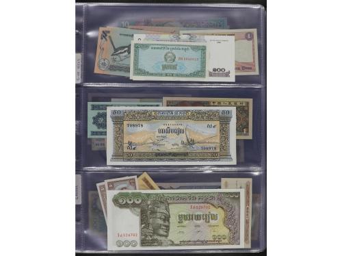 BILLETES EXTRANJEROS. Lote Más de 200 Billetes. Siglo XX. DI