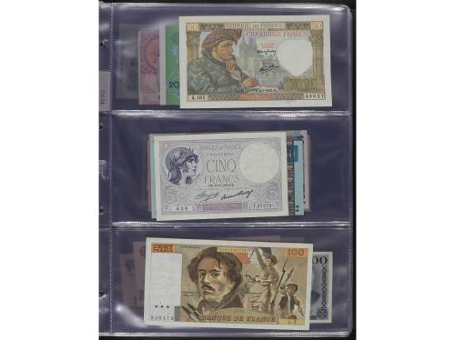 BILLETES EXTRANJEROS. Lote Más de 200 Billetes. Siglo XX. DI