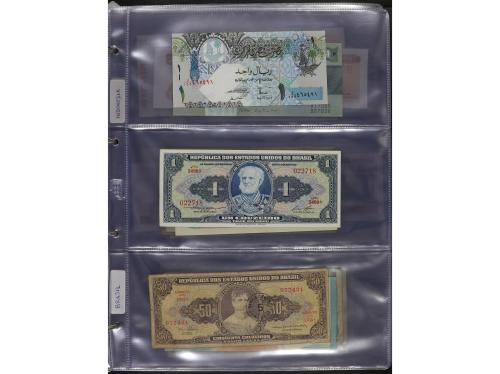 BILLETES EXTRANJEROS. Lote Más de 200 Billetes. Siglo XX. DI