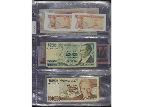 BILLETES EXTRANJEROS. Lote Más de 200 Billetes. Siglo XX. DI