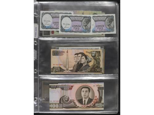 BILLETES EXTRANJEROS. Lote Más de 200 Billetes. Siglo XX. DI