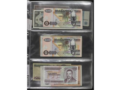 BILLETES EXTRANJEROS. Lote Más de 200 Billetes. Siglo XX. DI