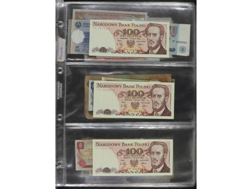 BILLETES EXTRANJEROS. Lote Más de 200 Billetes. Siglo XX. DI