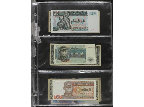 BILLETES EXTRANJEROS. Lote Más de 200 Billetes. Siglo XX. DI