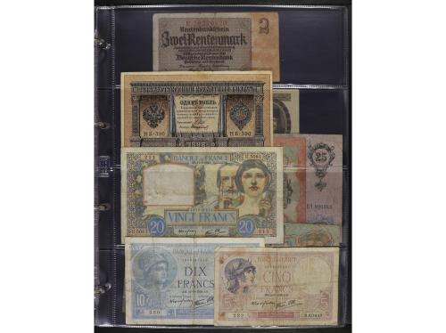 Lote Alrededor de 98 billletes. Siglo XX. Contiene billetes 