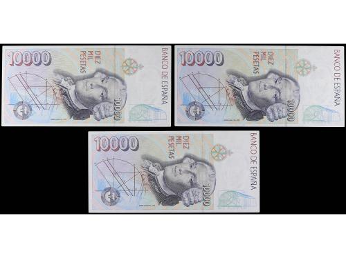 JUAN CARLOS I. Lote 3 billetes 10.000 Pesetas. 12 Octubre 19