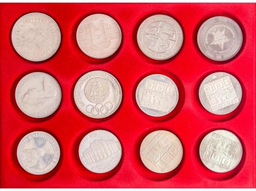 LOTES Y COLECCIONES EXTRANJERO. Lote 60 monedas. Mayoría Sig