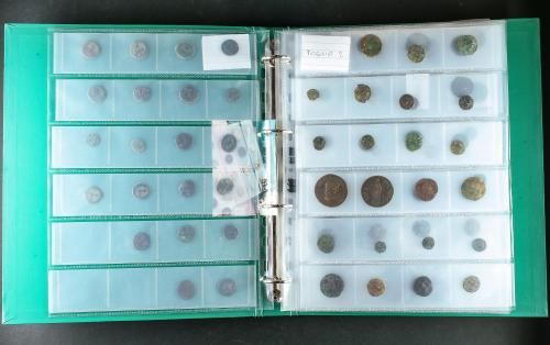 LOTES y COLECCIONES. Lote alrededor de 150 monedas. GRECIA A