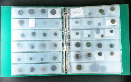 LOTES y COLECCIONES. Lote alrededor de 150 monedas. GRECIA A