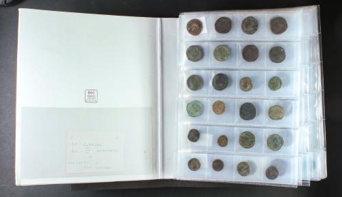 IMPERIO ROMANO. Lote alrededor de 325 monedas. AE. Varios em