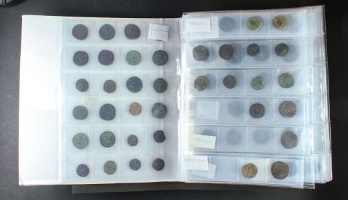 IMPERIO ROMANO. Lote alrededor de 325 monedas. AE. Varios em