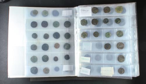 IMPERIO ROMANO. Lote alrededor de 325 monedas. AE. Varios em