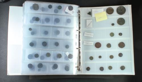 IMPERIO ROMANO. Lote alrededor de 325 monedas. AE. Varios em