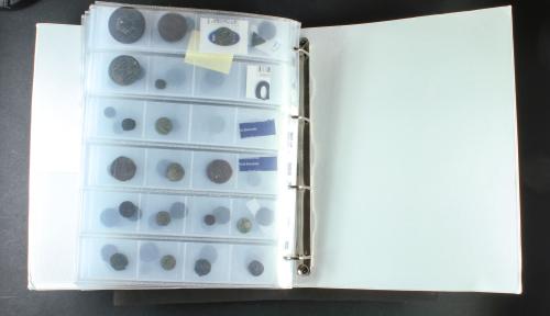 IMPERIO ROMANO. Lote alrededor de 325 monedas. AE. Varios em