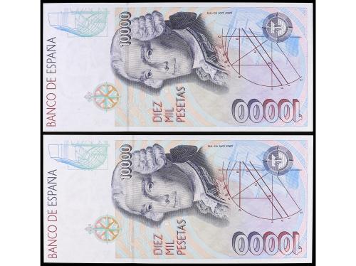 JUAN CARLOS I. Lote 2 billetes 10.000 Pesetas. 12 Octubre 19