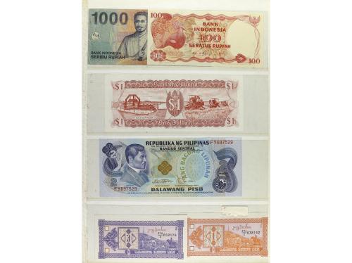 BILLETES EXTRANJEROS. Lote Más de 200 billetes. DIEFRENTES P