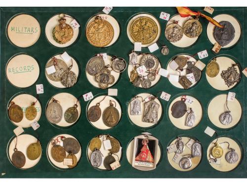 MEDALLAS ESPAÑOLAS. Colección Más de 5.000 Medallas. Siglo X