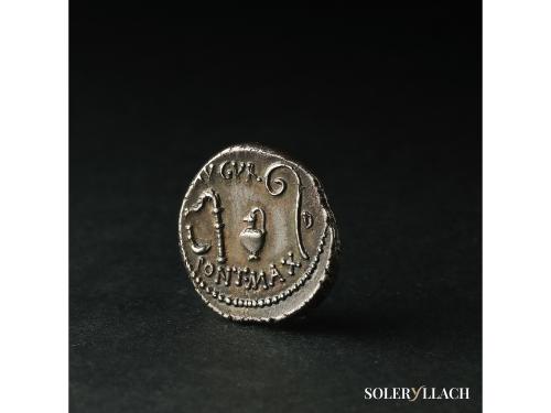IMPERIO ROMANO. Denario. 46 a.C. JULIO CÉSAR. ÁFRICA. Anv.: 