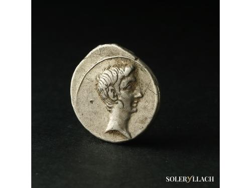 IMPERIO ROMANO. Denario. 32-29 a.C. AUGUSTO. Anv.: Cabeza de