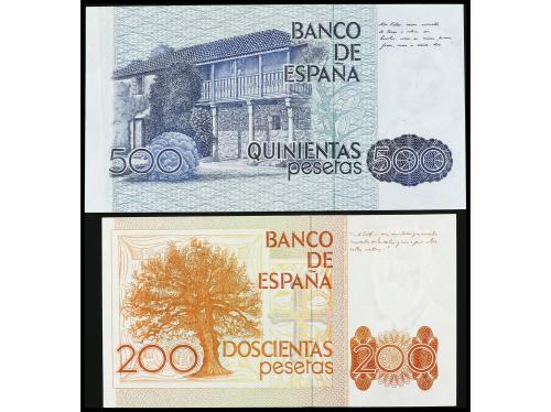 JUAN CARLOS I. Lote 2 billetes 200 y 500 Pesetas. 1979 y 198