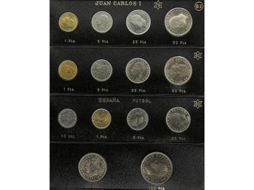 JUAN CARLOS I. Lote 3 Álbumes. Al, latón, CuNi, AR. Lote con