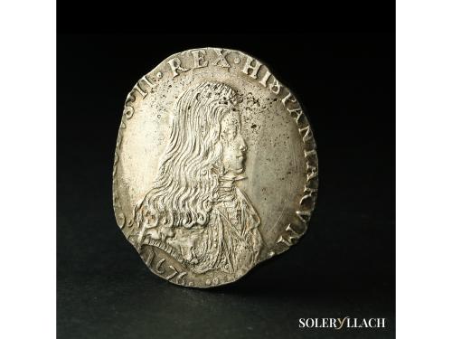 CARLOS II. Filippo. 1676. MILÁN. 27,70 grs. (Leves hojitas e
