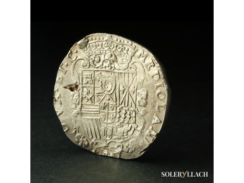 CARLOS II. Filippo. 1676. MILÁN. 27,65 grs. (Hoja en reverso
