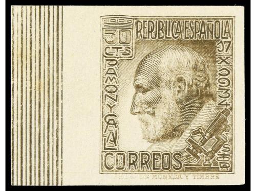 ** ESPAÑA. Ed. 680 y 680s. 30 cts. castaño. Dentado y SIN DE