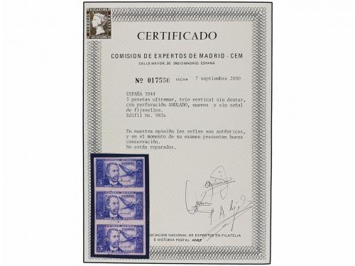 ** ESPAÑA. Ed. 983s. 5 pts. azul SIN DENTAR. Tira vertical d