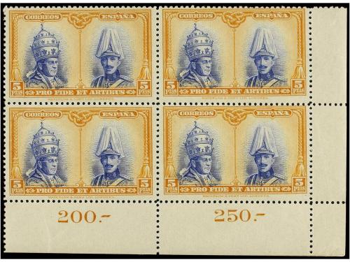 ** ESPAÑA. Ed. 402/33 (4). SERIE COMPLETA en bloques de cuat