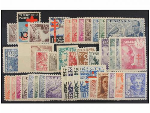 ** ESPAÑA. 1937-1949. Conjunto de tres fichas con series com