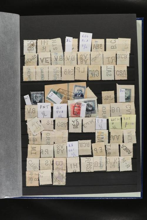 ° ✉ ESPAÑA. PERFORADOS (PERFINS). Colección de 1880 a 1980. 