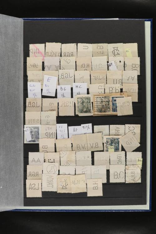 ° ✉ ESPAÑA. PERFORADOS (PERFINS). Colección de 1880 a 1980. 