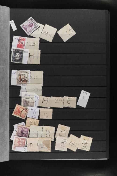 ° ✉ ESPAÑA. PERFORADOS (PERFINS). Colección de 1880 a 1980. 