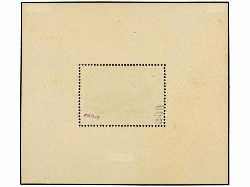 * ESPAÑA. Ed. 760. Aéreo + 5 pts. azul. Leves manchitas del 