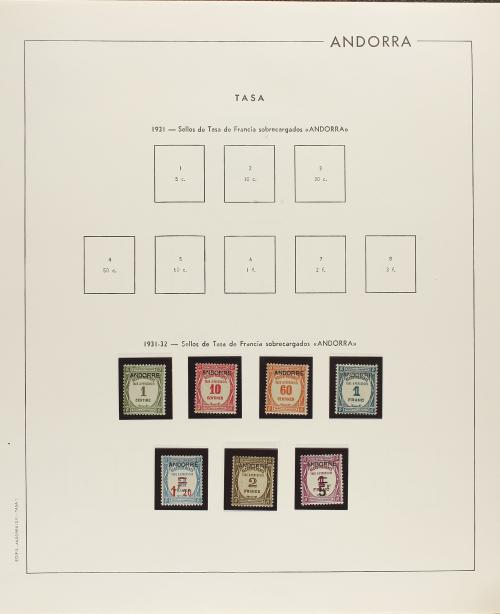LOTES y COLECCIONES. ANDORRA FRANCESA. Colección en dos álbu