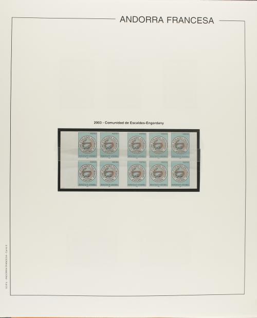 LOTES y COLECCIONES. ANDORRA FRANCESA. Colección en dos álbu