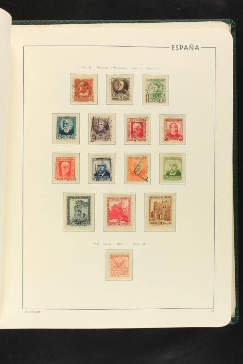 LOTES y COLECCIONES. ESPAÑA. Colección de 1900 a 1949 en dos