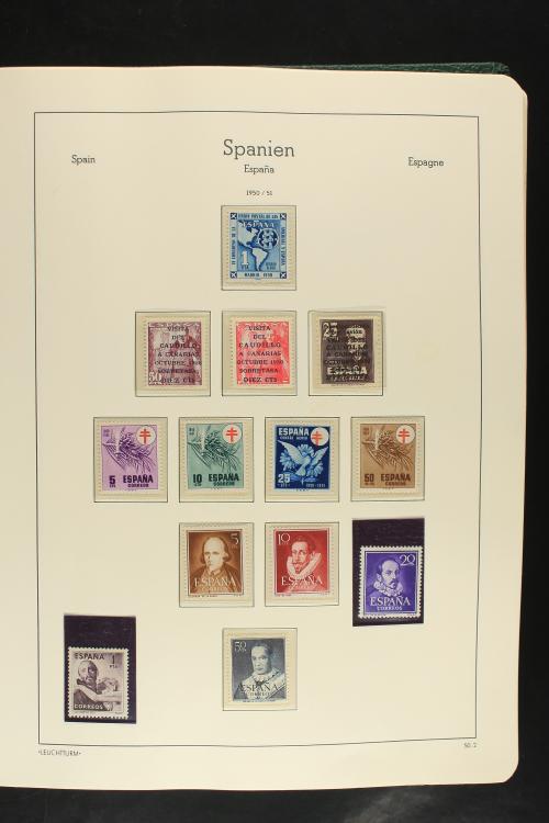 LOTES y COLECCIONES. ESPAÑA. Colección de 1950 a 2017. Práct