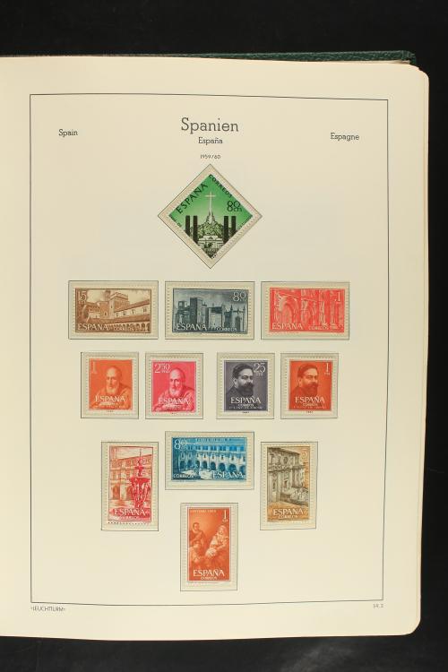 LOTES y COLECCIONES. ESPAÑA. Colección de 1950 a 2017. Práct