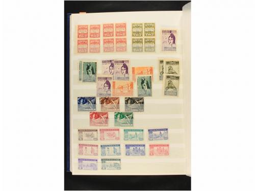 LOTES y COLECCIONES. ESPAÑA VARIOS. Colección de Ayuntamient