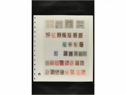 LOTES y COLECCIONES. ESPAÑA. Hojas de album conteniendo vari