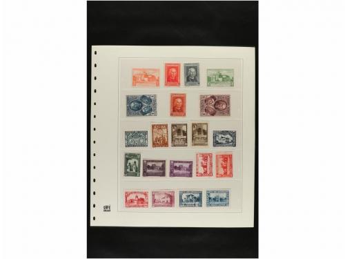 LOTES y COLECCIONES. ESPAÑA. Hojas de album conteniendo vari