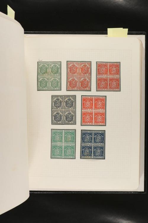 ESPAÑA. FALSOS FILATÉLICOS. Importante colección de referenc