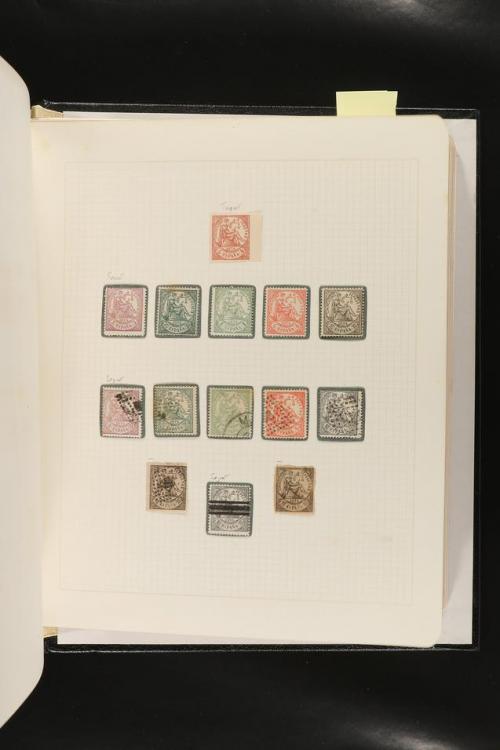 ESPAÑA. FALSOS FILATÉLICOS. Importante colección de referenc