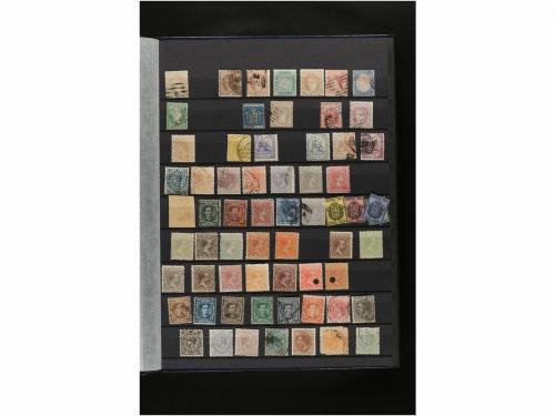 LOTES y COLECCIONES. ESPAÑA. Clasificador con sellos nuevos 