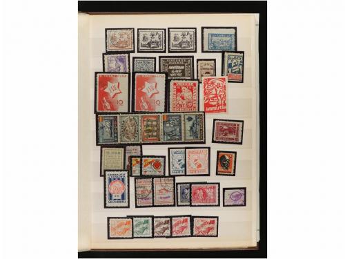 LOTES y COLECCIONES. VIÑETAS GUERRA CIVIL. Clasificador con 