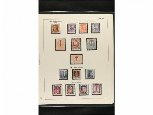 LOTES y COLECCIONES. ESPAÑA. Colección de 1909 a 1949 con Ay