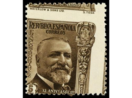 ** ESPAÑA. Ed. 695dx y 697dx. 1 cto. y 5 cts. DENTADOS DESAP
